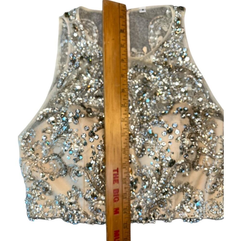 NWOT Revolve Crystal Encrusted on Nude Sleeveless Choli or Evening Crop Top sz 6 - Picture 7 of 8